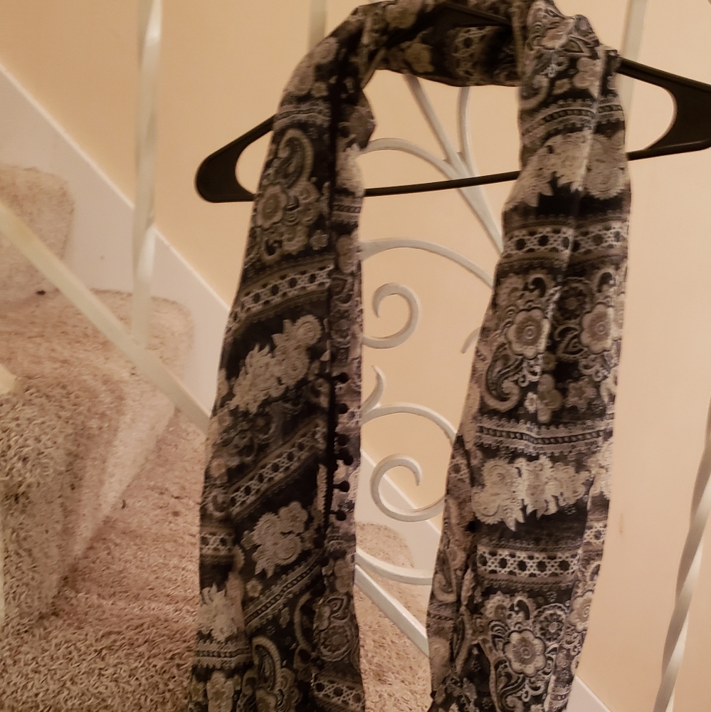 Fashion scarf